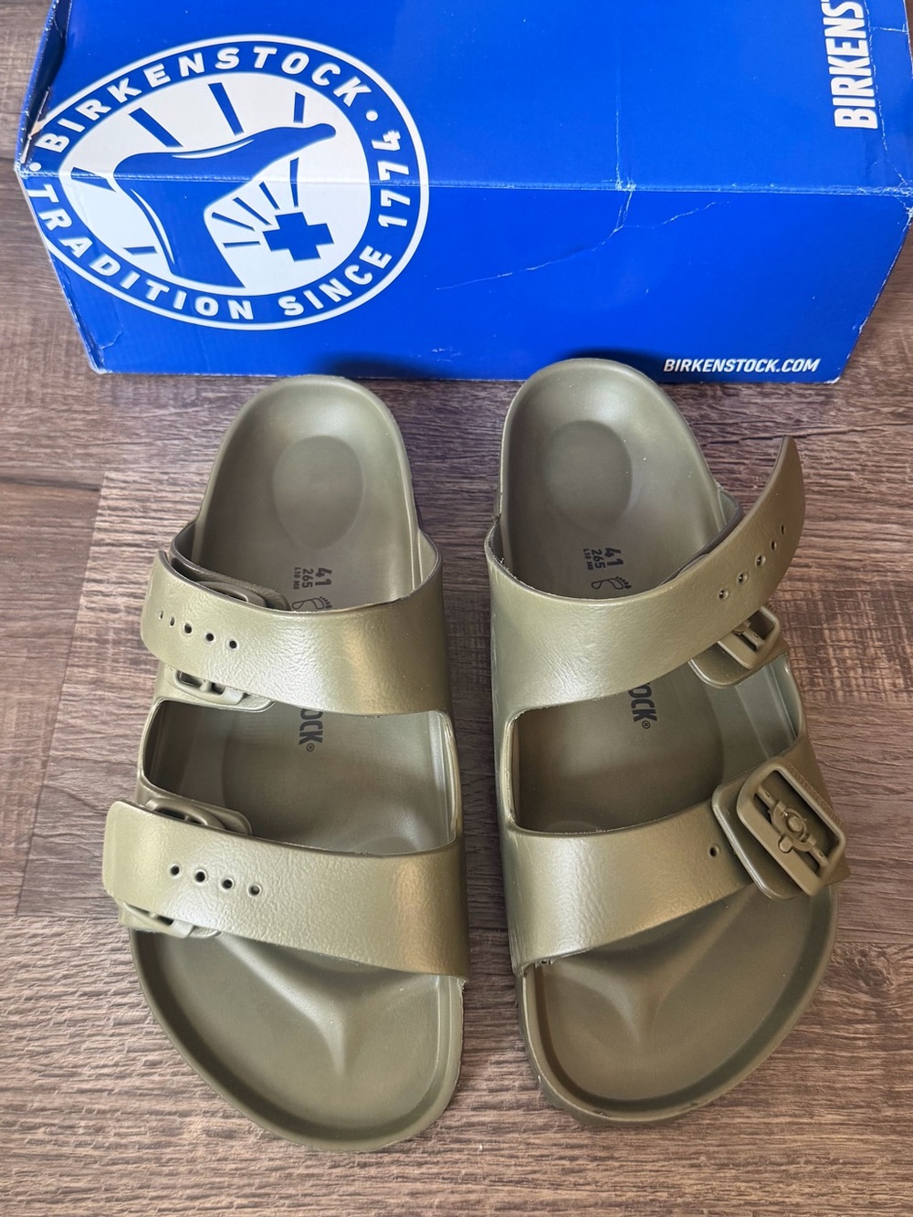 *BRAND NEW* Birkenstock Arizona Essentials Unisex Sandals (Retail: $50)